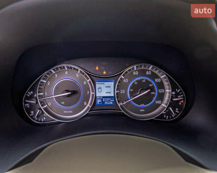 Белый Инфинити QX80, объемом двигателя 5.55 л и пробегом 81 тыс. км за 25000 $, фото 26 на Automoto.ua