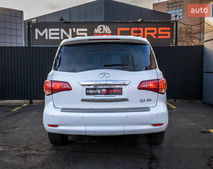 Белый Инфинити QX80, объемом двигателя 5.55 л и пробегом 81 тыс. км за 25000 $, фото 6 на Automoto.ua