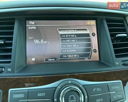 Белый Инфинити QX80, объемом двигателя 5.55 л и пробегом 48 тыс. км за 29900 $, фото 30 на Automoto.ua