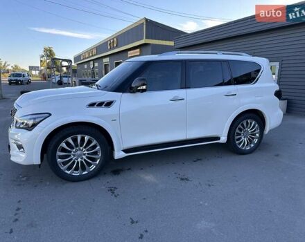 Белый Инфинити QX80, объемом двигателя 5.55 л и пробегом 48 тыс. км за 29900 $, фото 1 на Automoto.ua