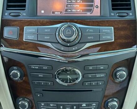 Белый Инфинити QX80, объемом двигателя 5.55 л и пробегом 48 тыс. км за 29900 $, фото 28 на Automoto.ua