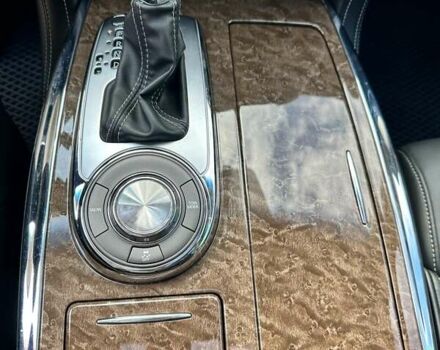 Белый Инфинити QX80, объемом двигателя 5.55 л и пробегом 44 тыс. км за 33000 $, фото 14 на Automoto.ua
