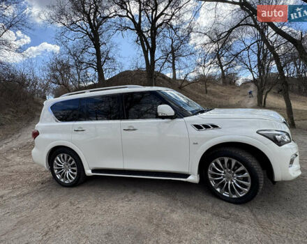 Белый Инфинити QX80, объемом двигателя 5.6 л и пробегом 162 тыс. км за 28800 $, фото 4 на Automoto.ua