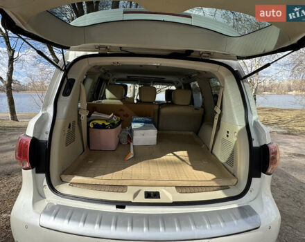 Белый Инфинити QX80, объемом двигателя 5.6 л и пробегом 162 тыс. км за 28800 $, фото 7 на Automoto.ua