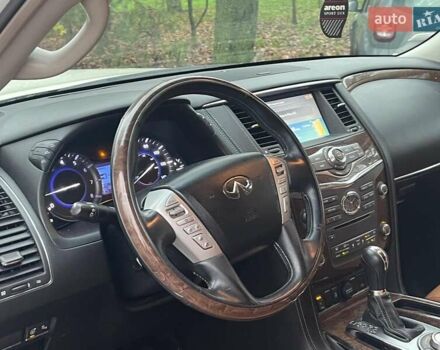 Белый Инфинити QX80, объемом двигателя 5.6 л и пробегом 172 тыс. км за 22990 $, фото 17 на Automoto.ua