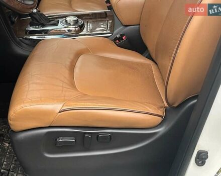 Белый Инфинити QX80, объемом двигателя 5.6 л и пробегом 172 тыс. км за 22990 $, фото 16 на Automoto.ua