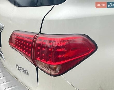 Белый Инфинити QX80, объемом двигателя 5.6 л и пробегом 172 тыс. км за 22990 $, фото 12 на Automoto.ua