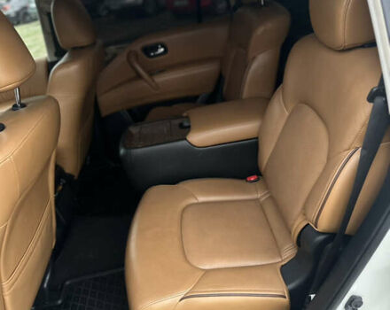 Білий Інфініті QX80, об'ємом двигуна 5.55 л та пробігом 175 тис. км за 26500 $, фото 21 на Automoto.ua