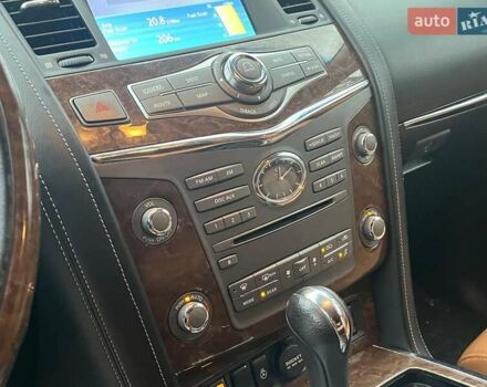 Белый Инфинити QX80, объемом двигателя 5.6 л и пробегом 172 тыс. км за 22990 $, фото 21 на Automoto.ua