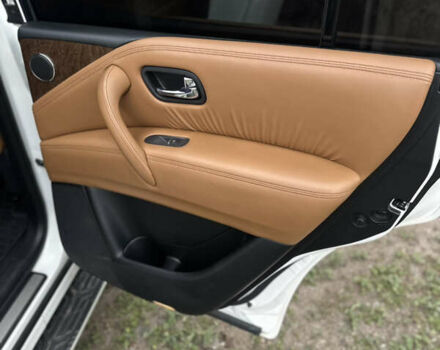 Білий Інфініті QX80, об'ємом двигуна 5.55 л та пробігом 175 тис. км за 26500 $, фото 23 на Automoto.ua