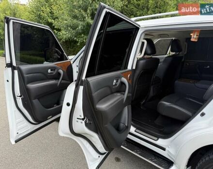 Білий Інфініті QX80, об'ємом двигуна 5.55 л та пробігом 117 тис. км за 30999 $, фото 36 на Automoto.ua