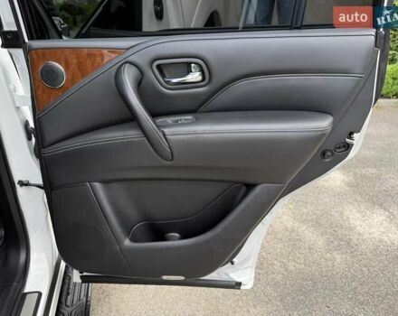 Білий Інфініті QX80, об'ємом двигуна 5.55 л та пробігом 117 тис. км за 30999 $, фото 30 на Automoto.ua