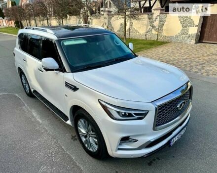 Белый Инфинити QX80, объемом двигателя 5.6 л и пробегом 77 тыс. км за 32950 $, фото 20 на Automoto.ua