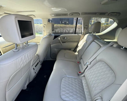 Белый Инфинити QX80, объемом двигателя 5.55 л и пробегом 47 тыс. км за 46000 $, фото 7 на Automoto.ua