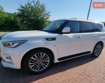 Белый Инфинити QX80, объемом двигателя 5.6 л и пробегом 75 тыс. км за 44000 $, фото 2 на Automoto.ua