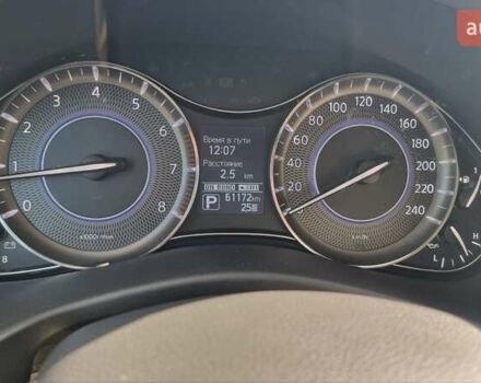 Белый Инфинити QX80, объемом двигателя 5.6 л и пробегом 75 тыс. км за 44000 $, фото 10 на Automoto.ua