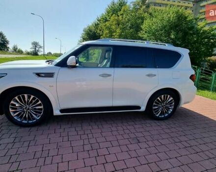 Белый Инфинити QX80, объемом двигателя 5.6 л и пробегом 75 тыс. км за 44000 $, фото 6 на Automoto.ua