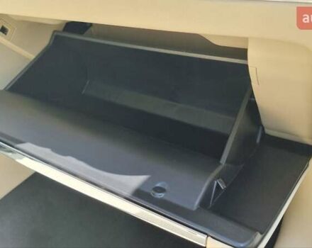 Белый Инфинити QX80, объемом двигателя 5.6 л и пробегом 75 тыс. км за 44000 $, фото 19 на Automoto.ua