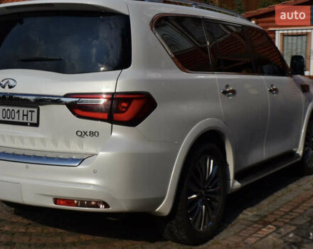 Белый Инфинити QX80, объемом двигателя 5.55 л и пробегом 100 тыс. км за 45500 $, фото 1 на Automoto.ua