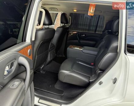 Білий Інфініті QX80, об'ємом двигуна 5.55 л та пробігом 117 тис. км за 30999 $, фото 38 на Automoto.ua