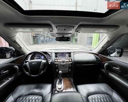 Белый Инфинити QX80, объемом двигателя 5.55 л и пробегом 57 тыс. км за 44000 $, фото 43 на Automoto.ua