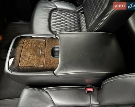 Белый Инфинити QX80, объемом двигателя 5.55 л и пробегом 57 тыс. км за 44000 $, фото 45 на Automoto.ua