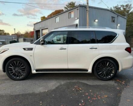 Белый Инфинити QX80, объемом двигателя 5.6 л и пробегом 42 тыс. км за 15000 $, фото 3 на Automoto.ua