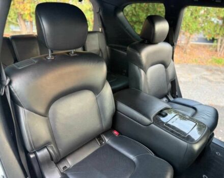 Белый Инфинити QX80, объемом двигателя 5.6 л и пробегом 42 тыс. км за 15000 $, фото 11 на Automoto.ua