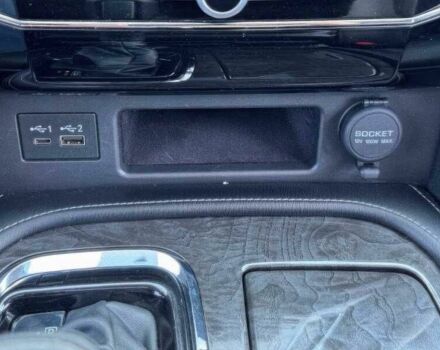 Білий Інфініті QX80, об'ємом двигуна 5.6 л та пробігом 45 тис. км за 15000 $, фото 18 на Automoto.ua