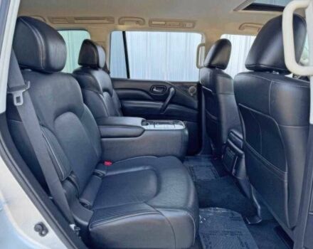 Білий Інфініті QX80, об'ємом двигуна 5.6 л та пробігом 45 тис. км за 15000 $, фото 23 на Automoto.ua