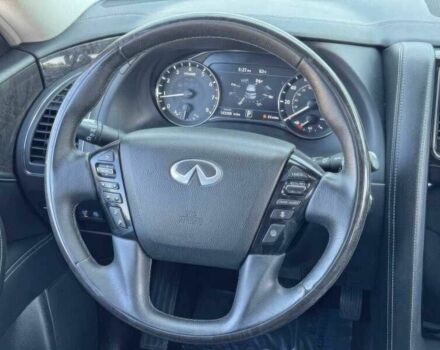 Білий Інфініті QX80, об'ємом двигуна 5.6 л та пробігом 45 тис. км за 15000 $, фото 16 на Automoto.ua