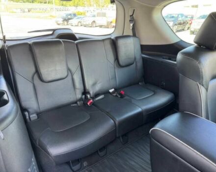 Белый Инфинити QX80, объемом двигателя 5.6 л и пробегом 30 тыс. км за 15000 $, фото 9 на Automoto.ua
