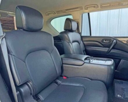 Білий Інфініті QX80, об'ємом двигуна 5.6 л та пробігом 45 тис. км за 15000 $, фото 21 на Automoto.ua