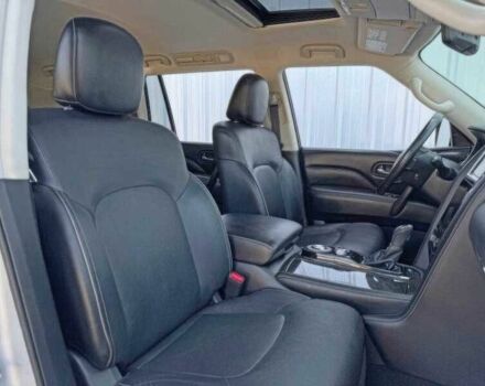 Білий Інфініті QX80, об'ємом двигуна 5.6 л та пробігом 45 тис. км за 15000 $, фото 20 на Automoto.ua