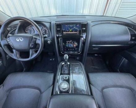 Білий Інфініті QX80, об'ємом двигуна 5.6 л та пробігом 45 тис. км за 15000 $, фото 10 на Automoto.ua