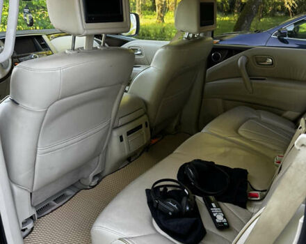 Черный Инфинити QX80, объемом двигателя 5.55 л и пробегом 298 тыс. км за 20700 $, фото 17 на Automoto.ua