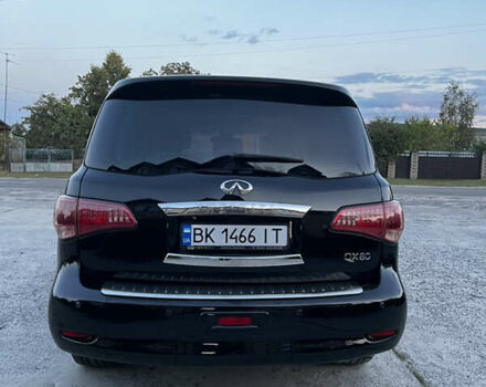 Черный Инфинити QX80, объемом двигателя 5.55 л и пробегом 298 тыс. км за 20700 $, фото 3 на Automoto.ua