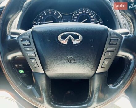 Черный Инфинити QX80, объемом двигателя 5.55 л и пробегом 165 тыс. км за 22000 $, фото 18 на Automoto.ua