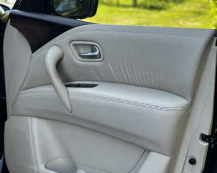 Черный Инфинити QX80, объемом двигателя 5.55 л и пробегом 298 тыс. км за 20700 $, фото 29 на Automoto.ua