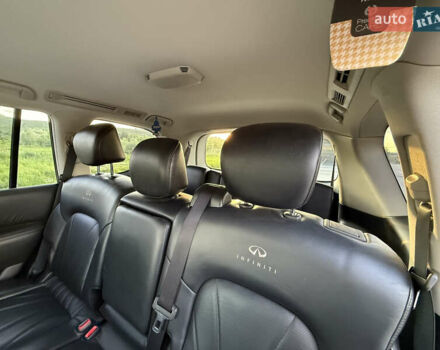 Черный Инфинити QX80, объемом двигателя 5.55 л и пробегом 330 тыс. км за 18000 $, фото 5 на Automoto.ua