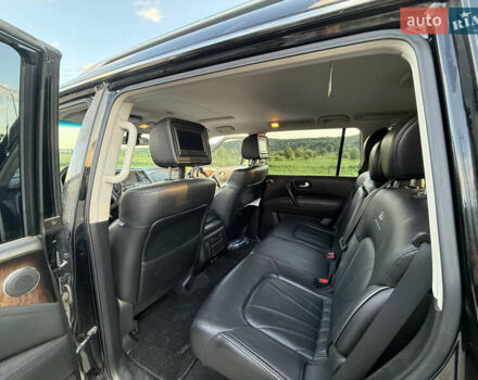 Черный Инфинити QX80, объемом двигателя 5.55 л и пробегом 330 тыс. км за 18000 $, фото 4 на Automoto.ua