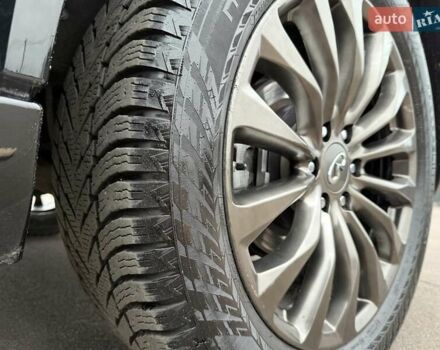 Чорний Інфініті QX80, об'ємом двигуна 5.55 л та пробігом 158 тис. км за 24500 $, фото 103 на Automoto.ua