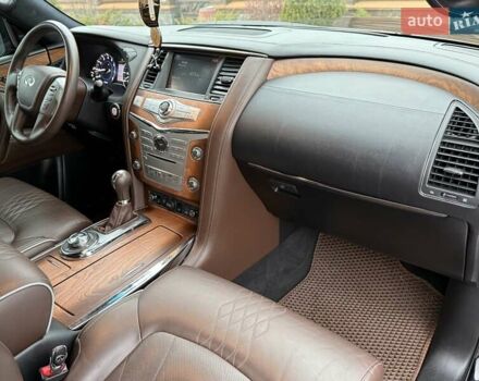 Чорний Інфініті QX80, об'ємом двигуна 5.55 л та пробігом 158 тис. км за 24500 $, фото 72 на Automoto.ua