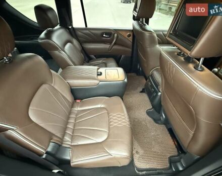Чорний Інфініті QX80, об'ємом двигуна 5.55 л та пробігом 158 тис. км за 24500 $, фото 66 на Automoto.ua