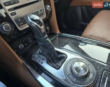 Чорний Інфініті QX80, об'ємом двигуна 5.55 л та пробігом 107 тис. км за 32300 $, фото 22 на Automoto.ua