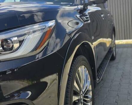 Черный Инфинити QX80, объемом двигателя 5.55 л и пробегом 107 тыс. км за 31500 $, фото 4 на Automoto.ua