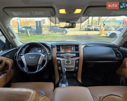 Чорний Інфініті QX80, об'ємом двигуна 5.55 л та пробігом 107 тис. км за 32300 $, фото 10 на Automoto.ua