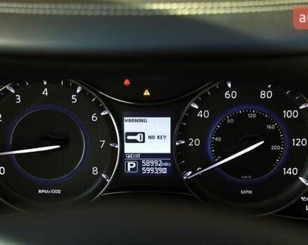 Черный Инфинити QX80, объемом двигателя 5.55 л и пробегом 95 тыс. км за 35000 $, фото 6 на Automoto.ua