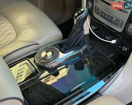 Черный Инфинити QX80, объемом двигателя 5.6 л и пробегом 95 тыс. км за 34490 $, фото 35 на Automoto.ua