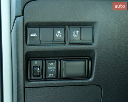 Черный Инфинити QX80, объемом двигателя 5.55 л и пробегом 32 тыс. км за 41500 $, фото 24 на Automoto.ua